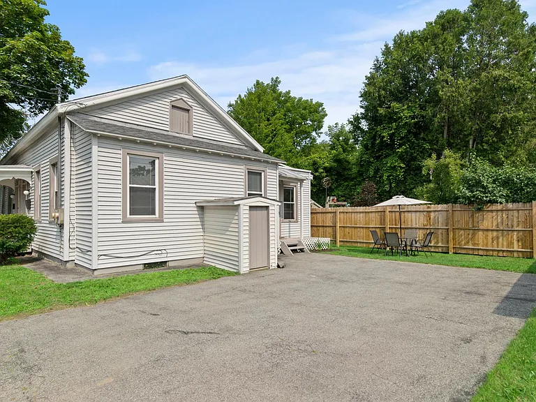 123 W Circular St #1 — Photo 19