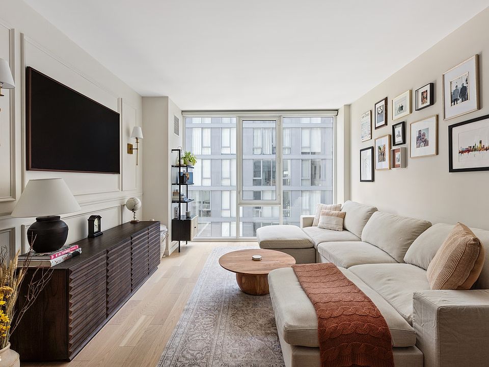 1st image of 540 W 49th St #303S
