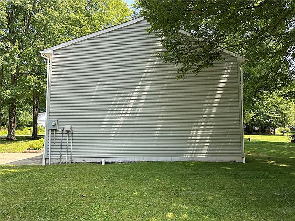 5th image of 19611 Chad Ln