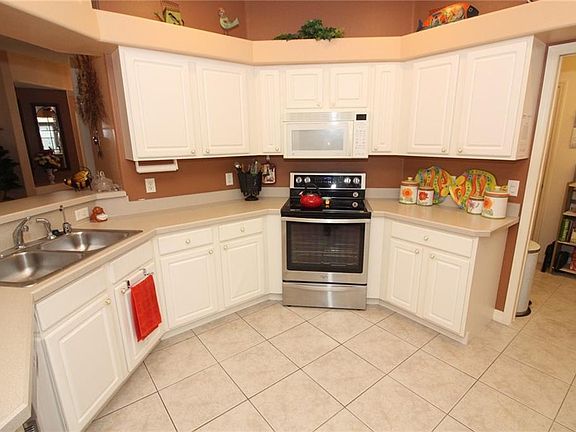 3rd image of 334 Grand Vista Trl