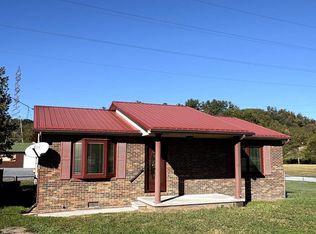 138 Lovers Ln, Elizabethton, TN 37643