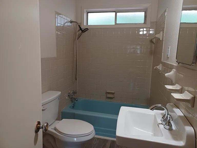 1714 Himalaya Ave #5 — Photo 6