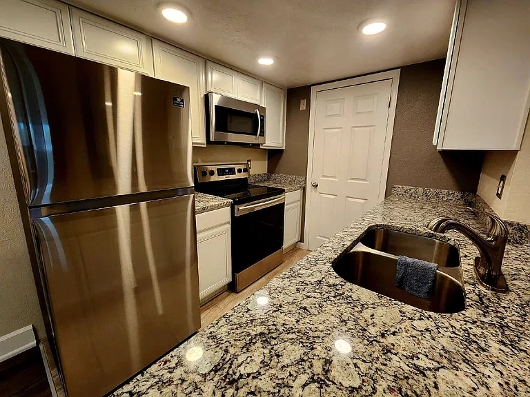 8376 S Upham Way #B105 — Photo 4