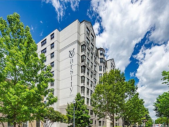 Building-Exterior-03-Varsity-On-K-WashingtonDC-06