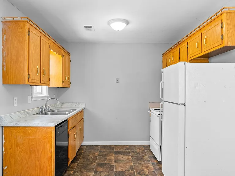 1042 Shadow Ridge Ave — Photo 15