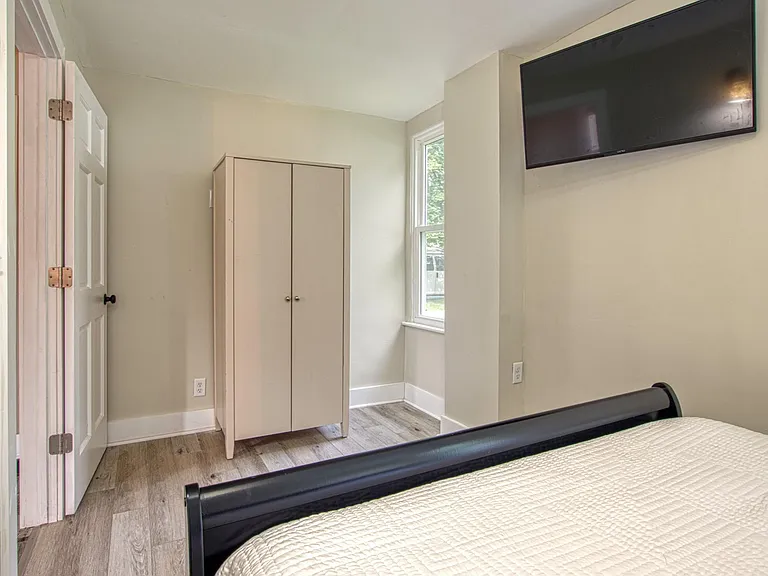 1102 White Ave NW — Photo 20
