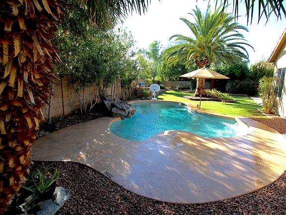 3rd image of 3317 E Oraibi Dr