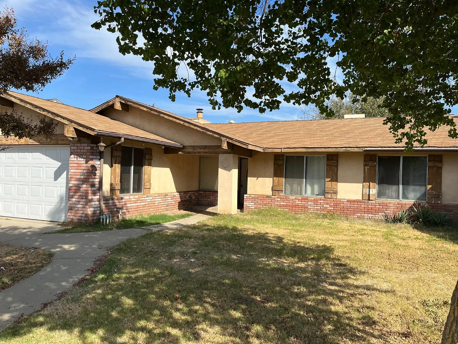 1642 Loretta Ln photo 1