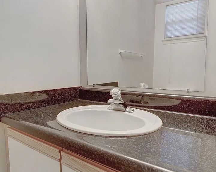 1940 Daybreak Cir — Photo 13