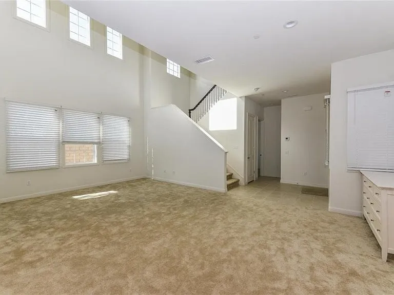 16 Torosa — Photo 27