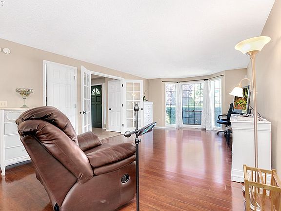 4th image of 1713 SE 154th Ave
