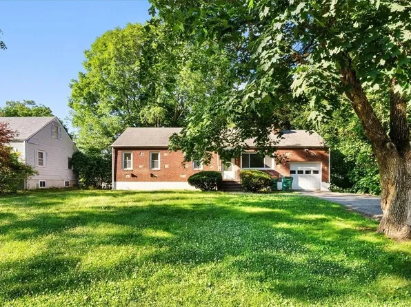 22 Memory Lane, Poughkeepsie, NY 12603