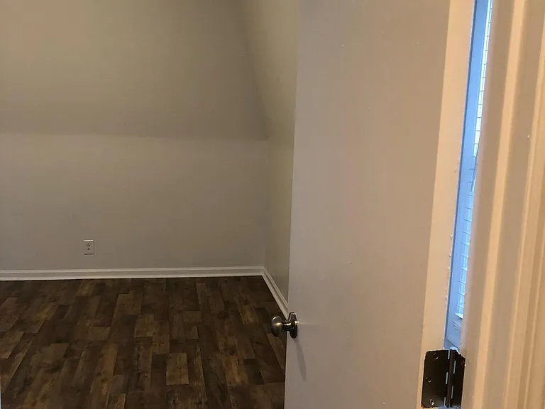 904 Plaza Dr #11 — Photo 38