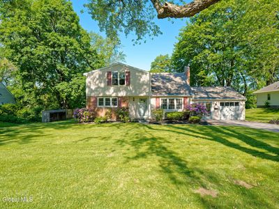 9 S Maple Lane, Loudonville, NY, 12211