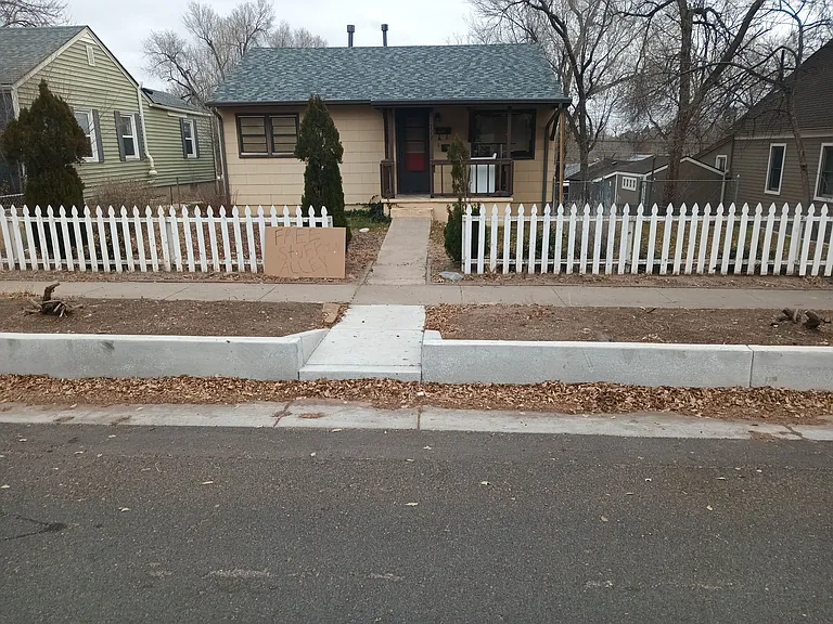 719 N Walnut St — Photo 15