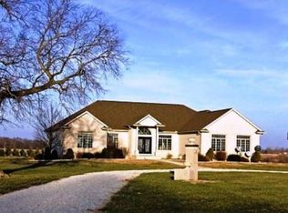 10300 Johns Creek Rd, Loami, IL 62661