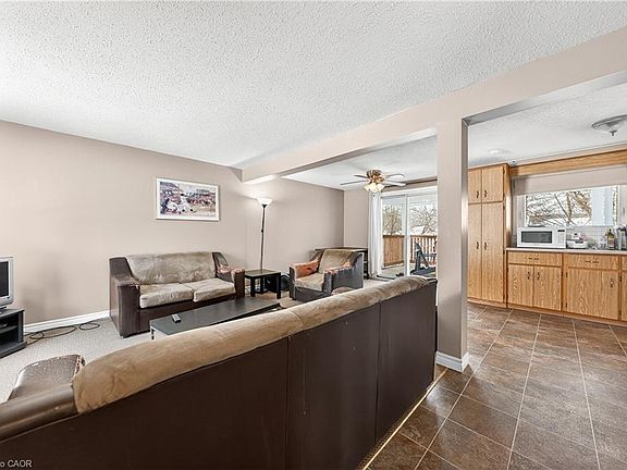 4th image of 25 Briarlea Rd