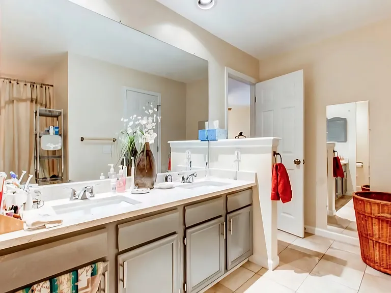 13657 E Evans Ave — Photo 24