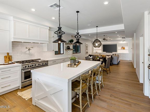 3rd image of 8405 E Vista Del Lago --