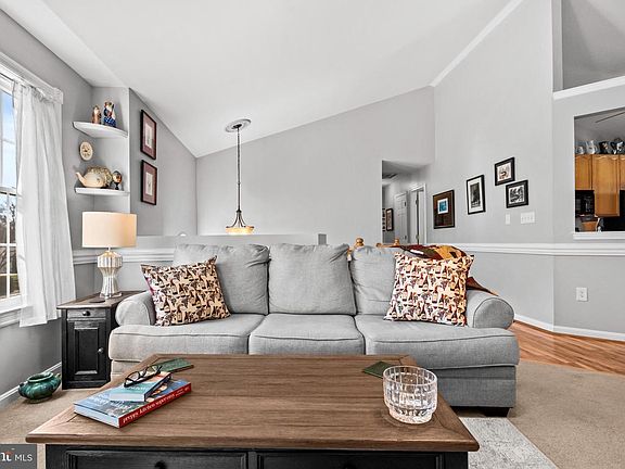 4th image of 49 Little Oak Rd