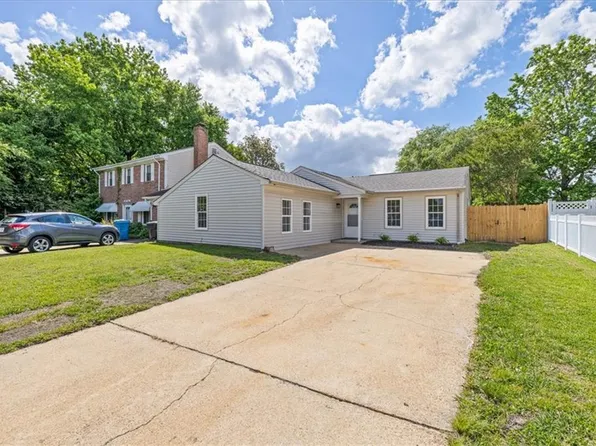 980 Wildflower Ct, Virginia Beach, VA 23452
