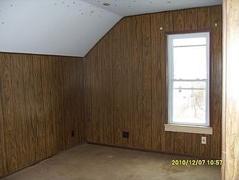3rd image of 209 S Campbell St