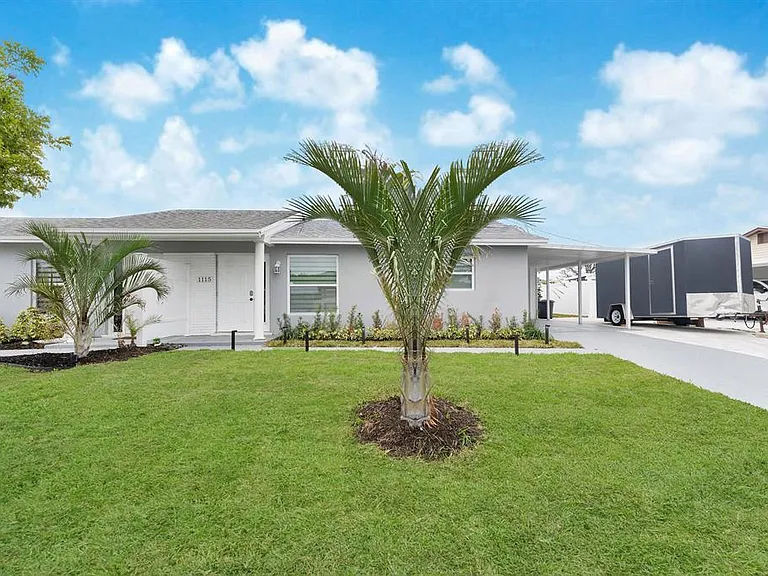 1115 Stillwater Dr — Photo 1