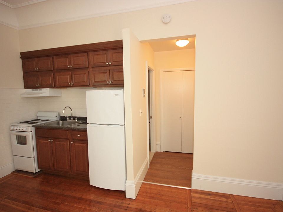 2nd image of 9 Buswell St APT 1F