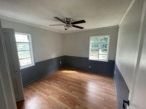 3rd image of 3084 Waynoka Ave #1