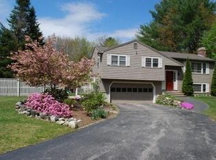 11 Cherry Ln, Westford, MA 01886