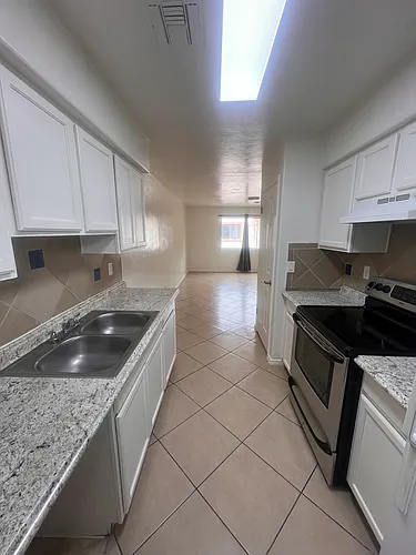 3925 E Blacklidge Dr #4 Photo 1