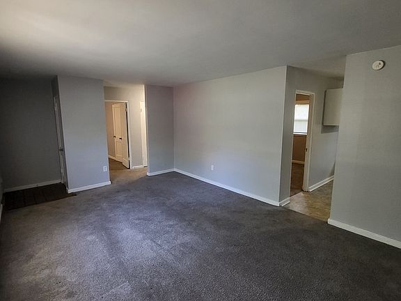 4th image of 6255 E 25th St