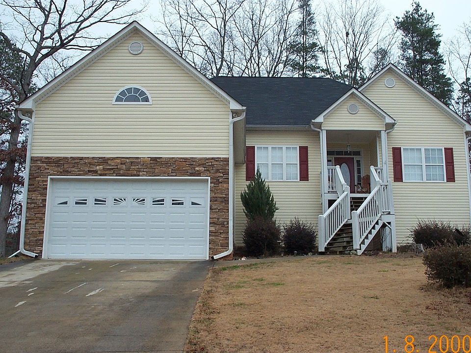 104 Heritage Oaks Drive