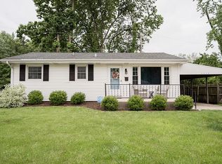 2439 Sussex Rd, Springfield, IL 62703