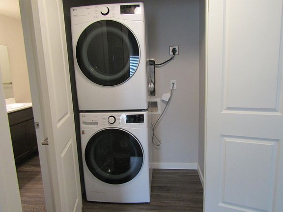 3rd image of 1021 S Elder St #Street304