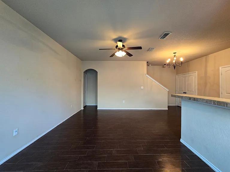 203 Anne Louise Dr — Photo 3
