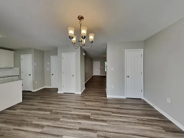 1230 Rising Oak Dr, Charlotte, NC 28206