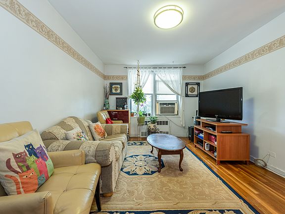 3rd image of 33-25 92nd St APT 3H