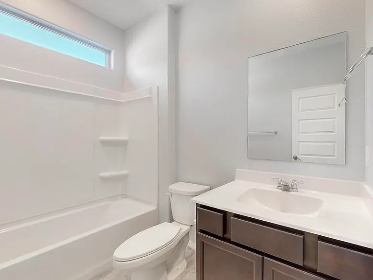 6405 Kings Canyon Cv NE — Photo 13