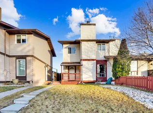 28 W Abergale Close NE, Calgary, AB T2A6J1