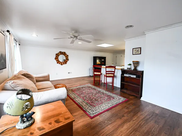 1611 Charlotte Hwy #2, Fairview, NC 28730