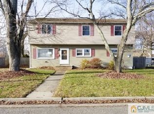 121 2nd St, Middlesex, NJ 08846