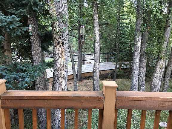 Blue River out the back!