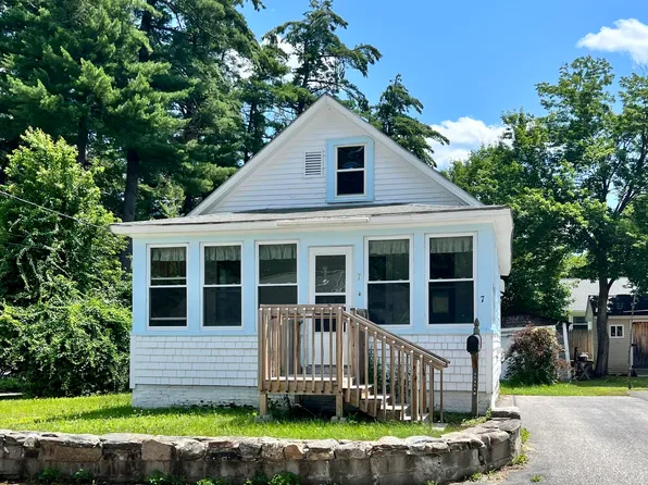 7 Goodrich Avenue, Sanford, ME 04073