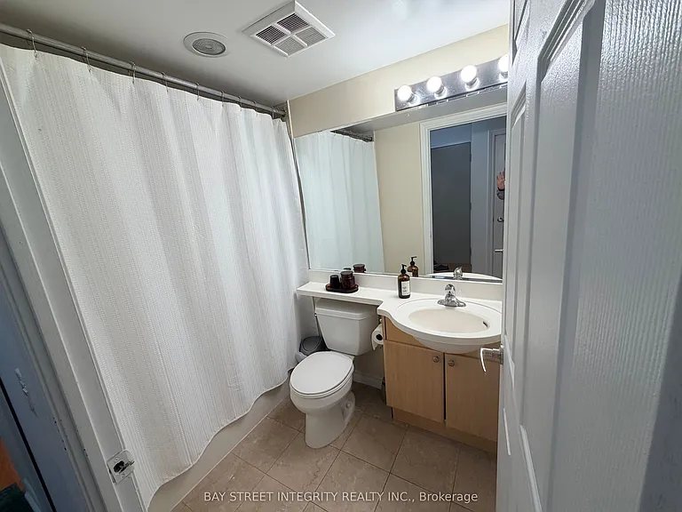 763 Bay St #907 — Photo 2