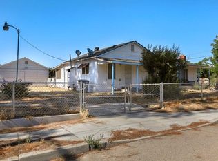 2442 W Floradora Ave, Fresno, CA 93728