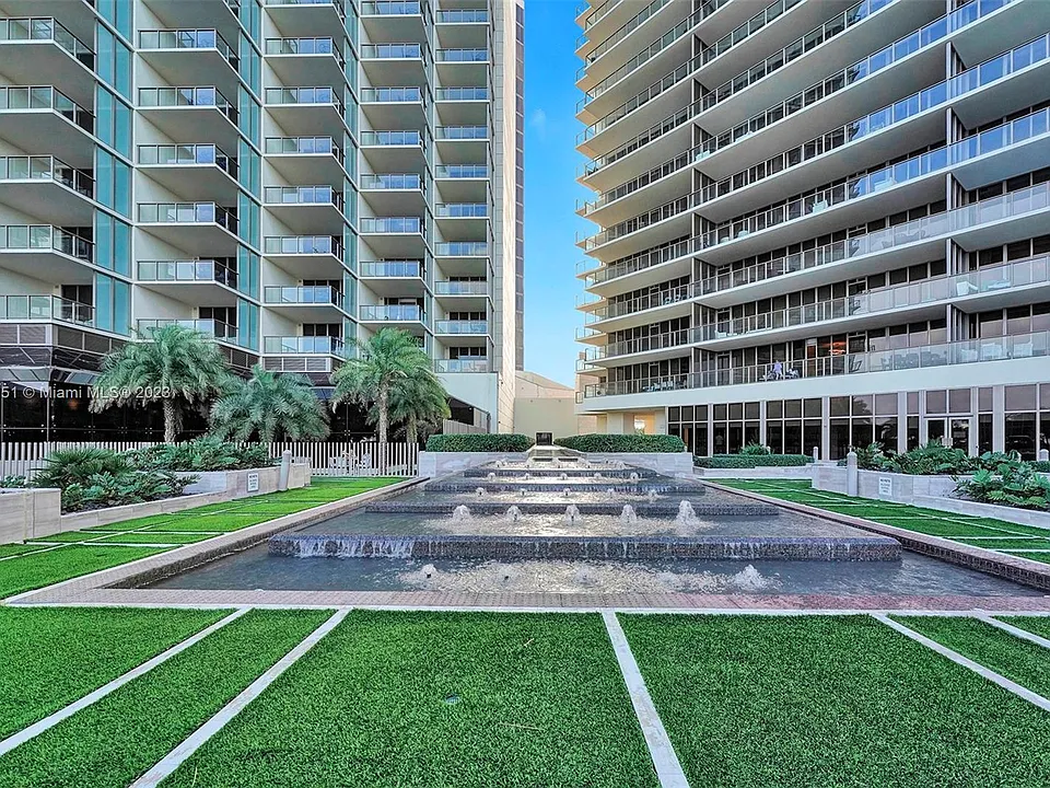 9703 Collins Ave #2501