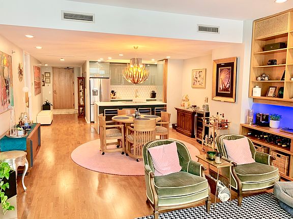 4th image of 680 N Lake Shore Dr APT 1109