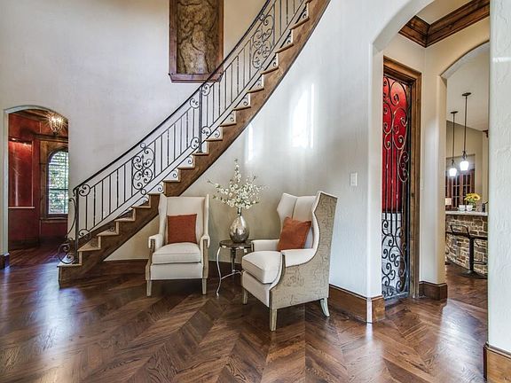 3rd image of 1 Heather Glen Cir
