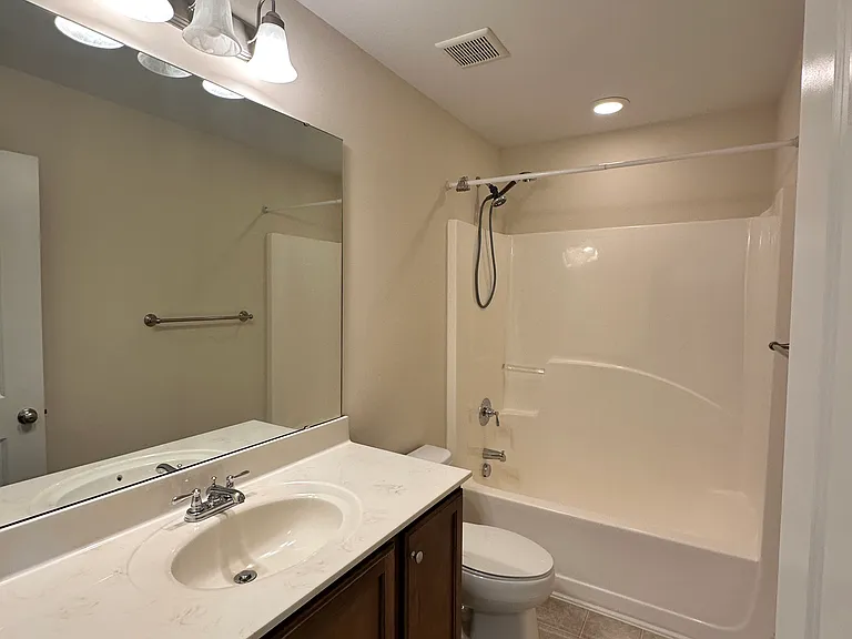 4612 Cottendale Dr — Photo 18